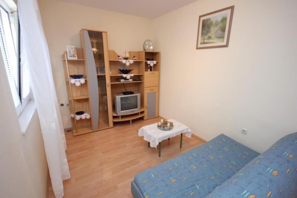 Apartments Zoki - Great Location Close To The Sea 비스 외부 사진