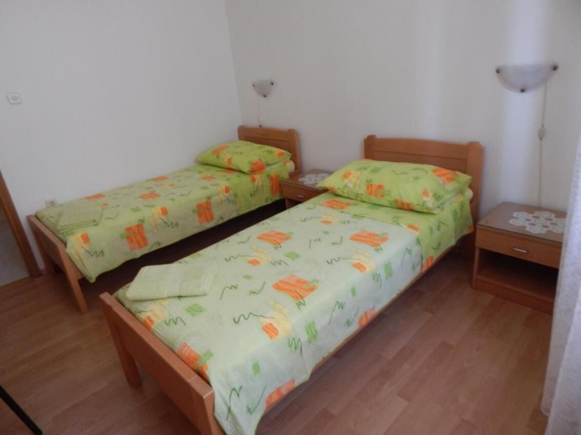 Apartments Zoki - Great Location Close To The Sea 비스 외부 사진